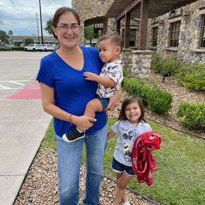 Meet your Posher, Yolanda